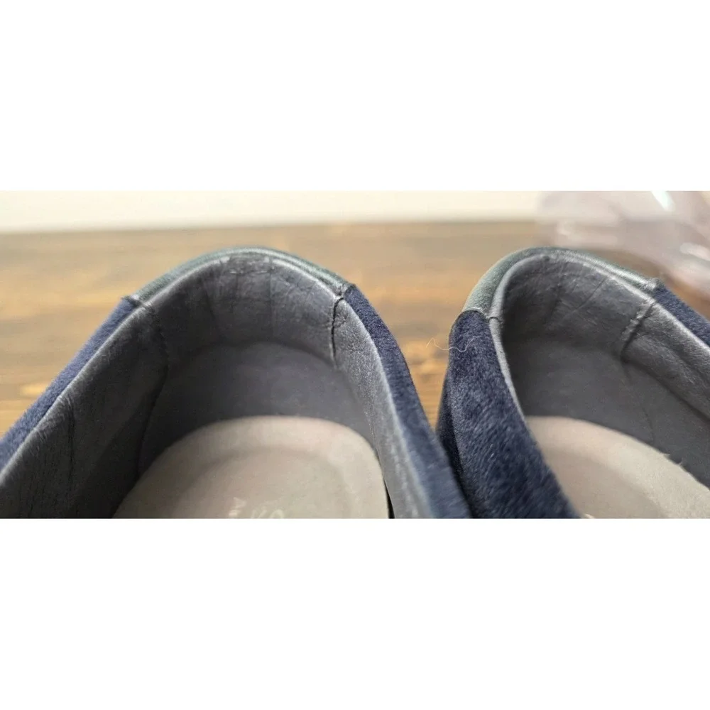 Skechers Women's Shoes Size 9.5 Navy Blue White Velvet Slip On Memory Foam Shoes